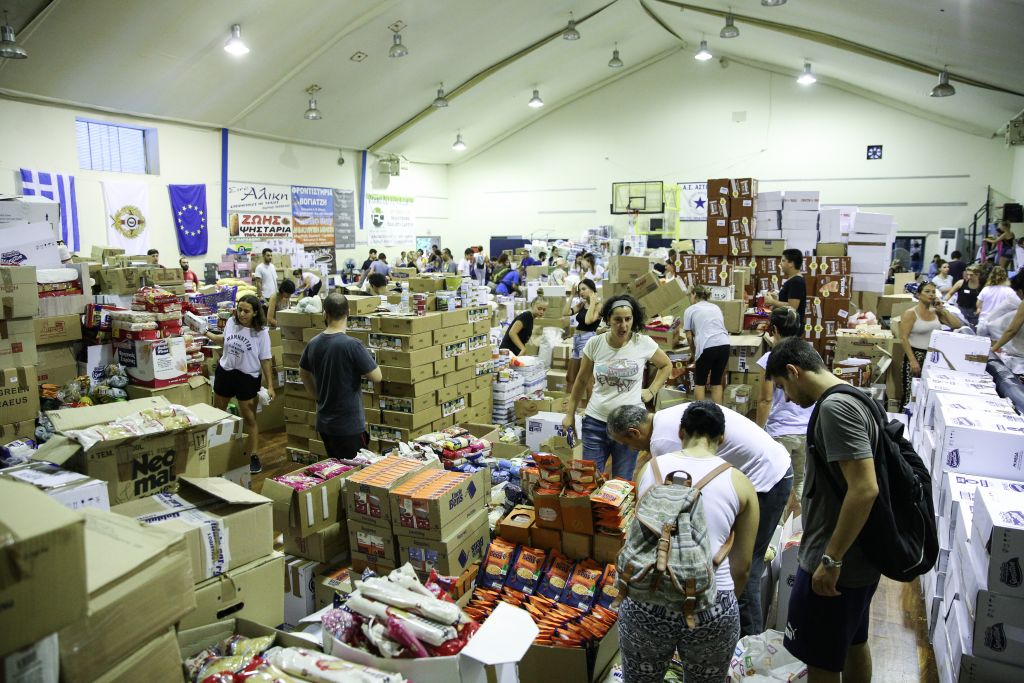 Θεσσαλονίκη: Αποστέλλονται τα πρώτα φορτία πρώτης ανάγκης στην Ανατολική Αττική