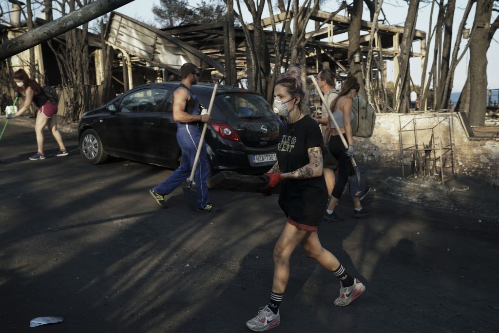 Πυρκαγιές : Δέκα άτομα παραμένουν σε ΜΕΘ – Στους 88 οι νεκροί