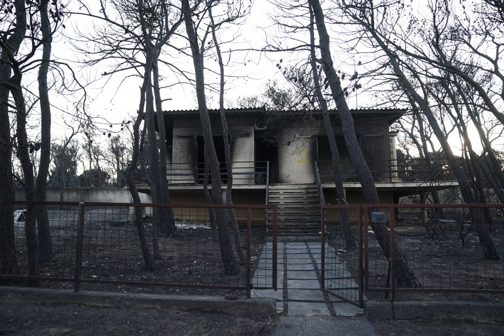 Μαρτυρία: «Αφησα το σπίτι μου να καεί για να σώσω τον πυροσβεστικό σταθμό»