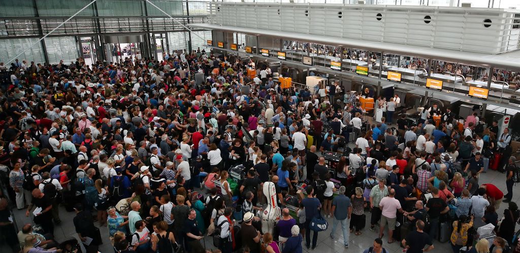 Γερμανία: 200 ακυρώσεις πτήσεων λόγω εισβολής μιας γυναίκας