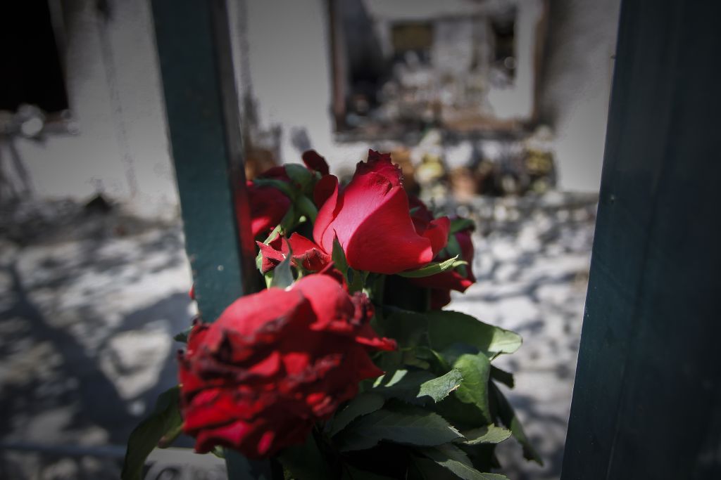 Ο «αόρατος» Τσίπρας, η καρέκλα της εξουσίας και τα μαύρα σύννεφα της τραγωδίας