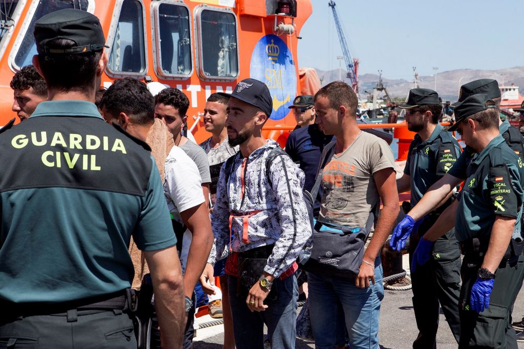 Στην Ισπανία 1.200 μετανάστες σε δύο μέρες