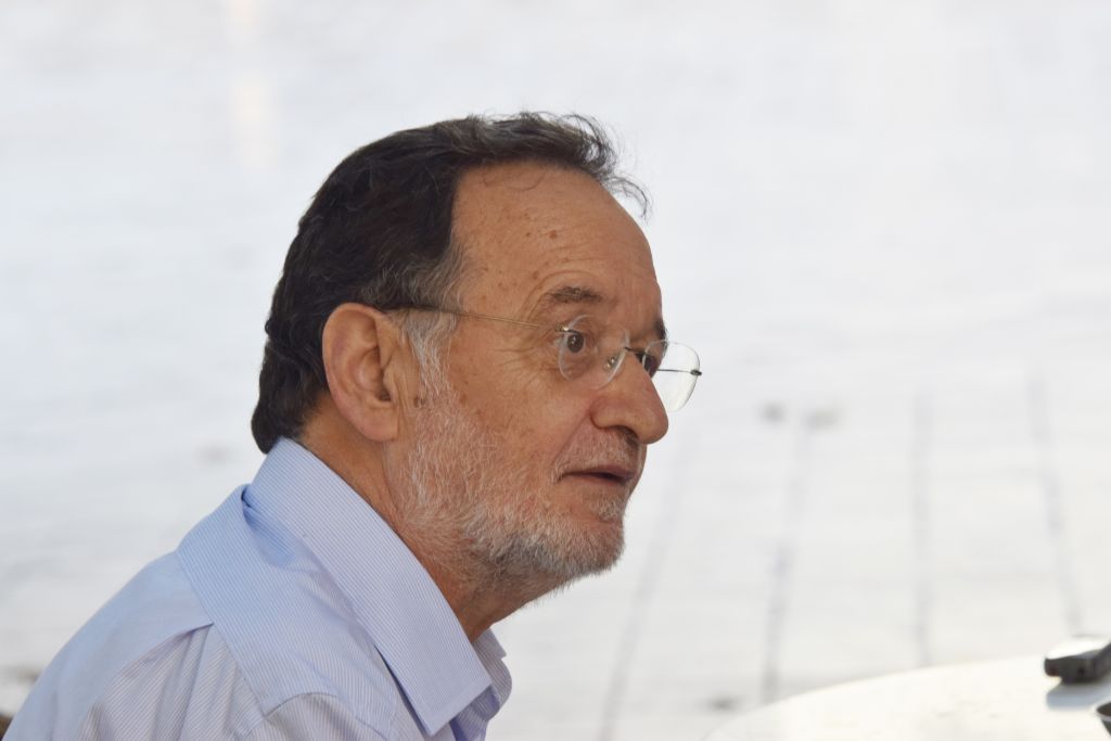 Λαφαζάνης: Κλινικά νεκρή η κυβέρνηση