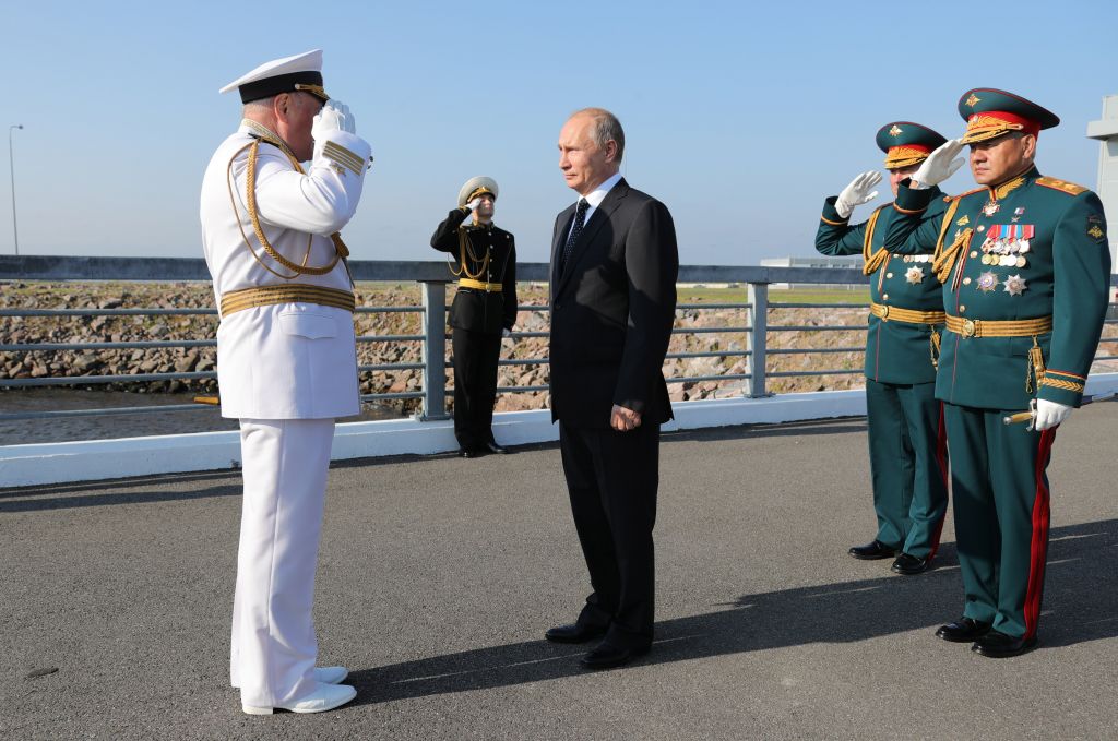 Ο Πούτιν παραδέχεται τη σπουδαιότητα του Πολεμικού Ναυτικού της Ρωσίας