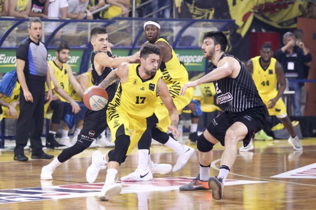 Τζόουνς εσείς; Αθηναίου εμείς