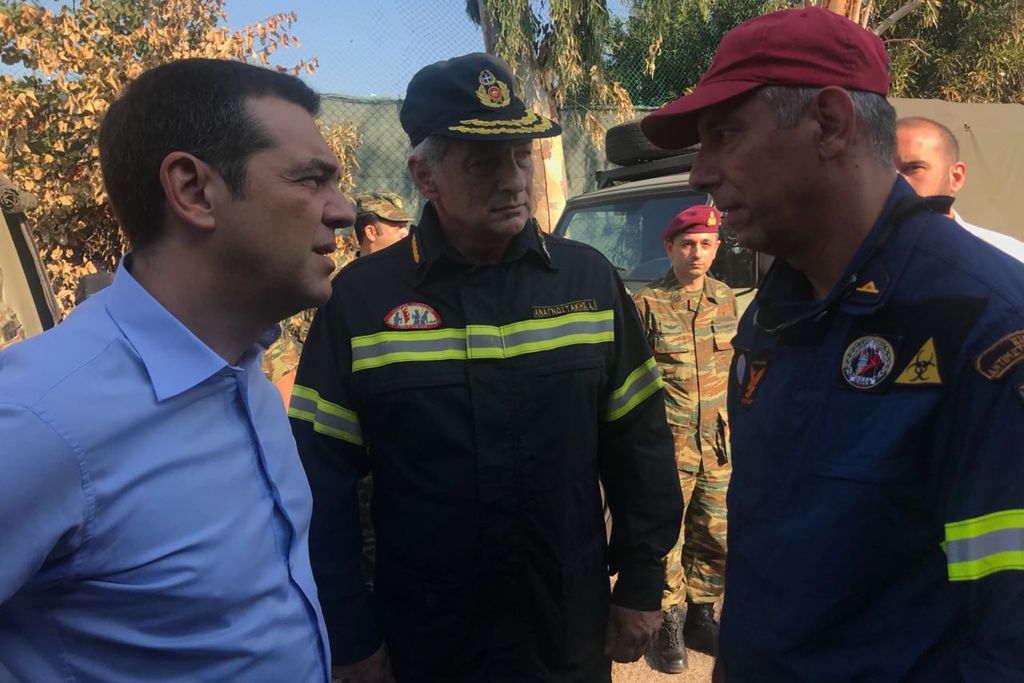 Εξοργισμένο το Twitter με την «κρυφή» επίσκεψη Τσίπρα στο Μάτι