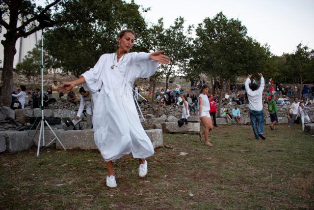 Απαγγέλλοντας όνειρα στον ναό του Απόλλωνα