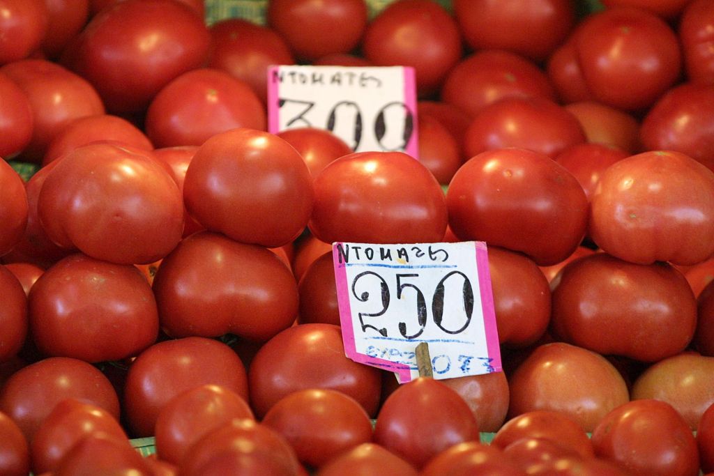 Κατασχέθηκαν πάνω από 2 τόνοι ντομάτας στον Πειραιά