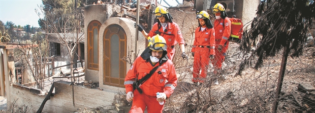 «Το θέατρο που παίχτηκε ενώ ήξεραν ότι υπήρχαν νεκροί…»