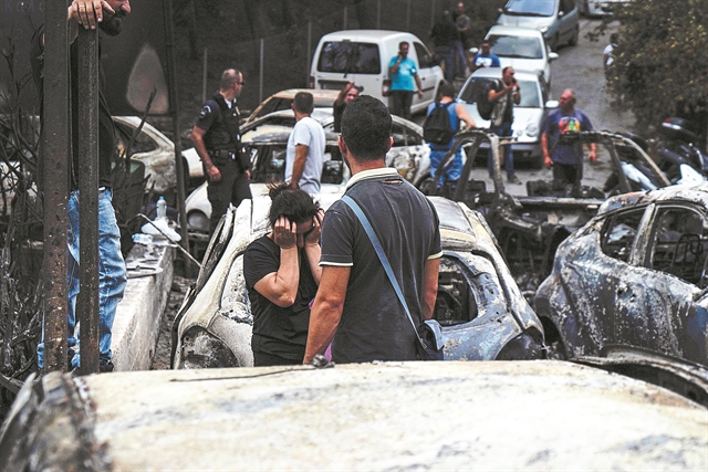 Παρέλαση υπόπτων για την τραγωδία στο Μάτι