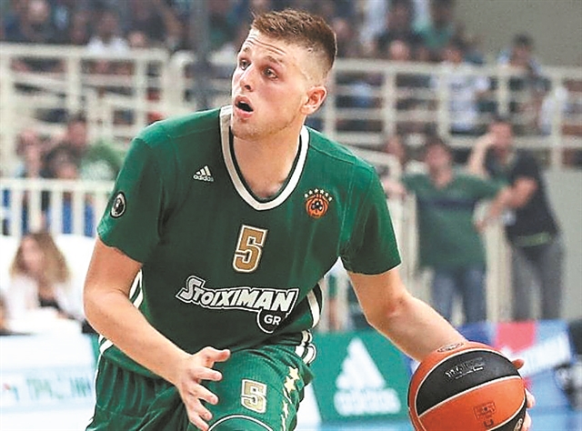 Το μετέωρο βήμα του Βασίλη Χαραλαμπόπουλου