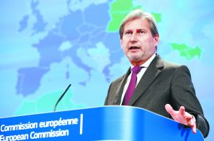 Επιμένει ο Χαν για αλλαγή συνόρων στα Βαλκάνια