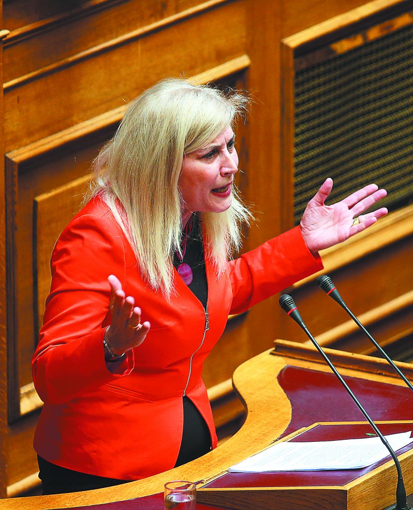 Από τον κυνισμό  στη χυδαιότητα