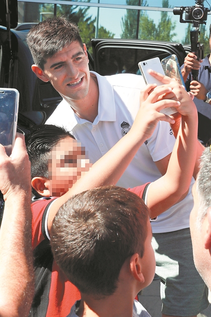 Ζωντανή διαφήμιση