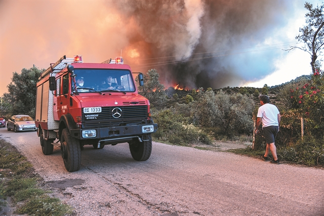 Πύρινος εφιάλτης και στην Εύβοια