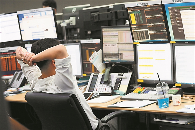 Πληγώνουν το ΧΑ οι τραπεζικές μετοχές