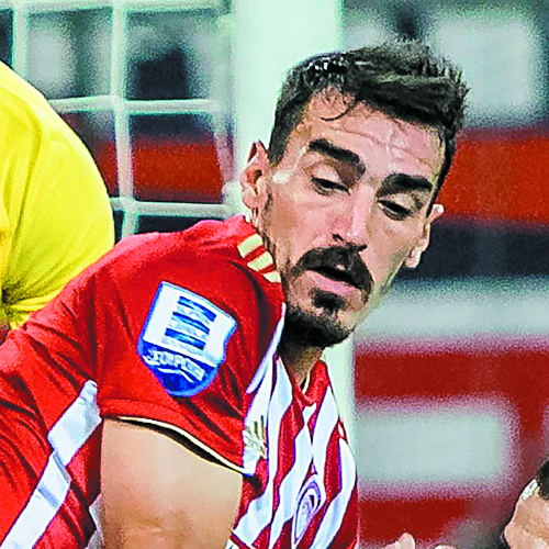 Χειρουργήθηκε ο Λάζαρος