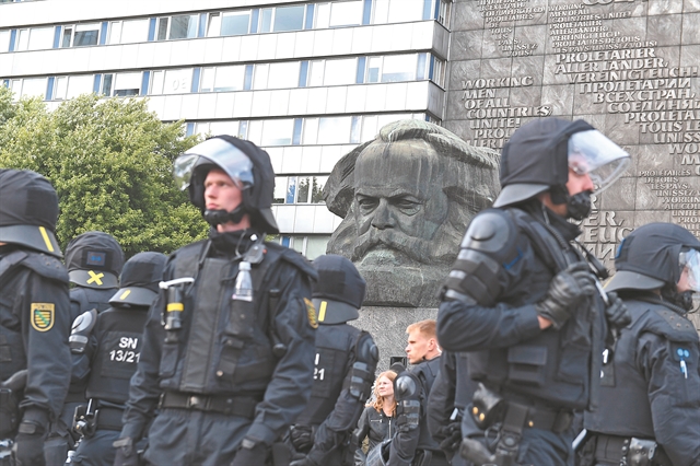 Στον αστερισμό της ακροδεξιάς βίας