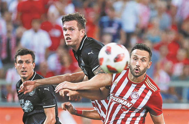 Το τείχος υψώθηκε ξανά στο Λιμάνι