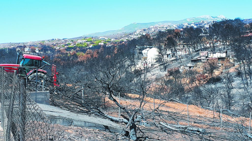 «Επικοινωνιακά παιχνίδια» και ανησυχία για τις πλημμύρες