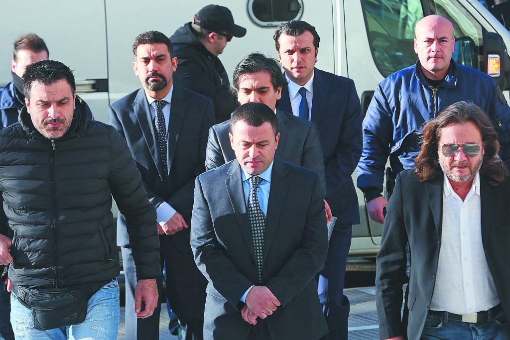 Το παζάρι τελείωσε, παραμένουν τα  μέτρα για τους Οκτώ