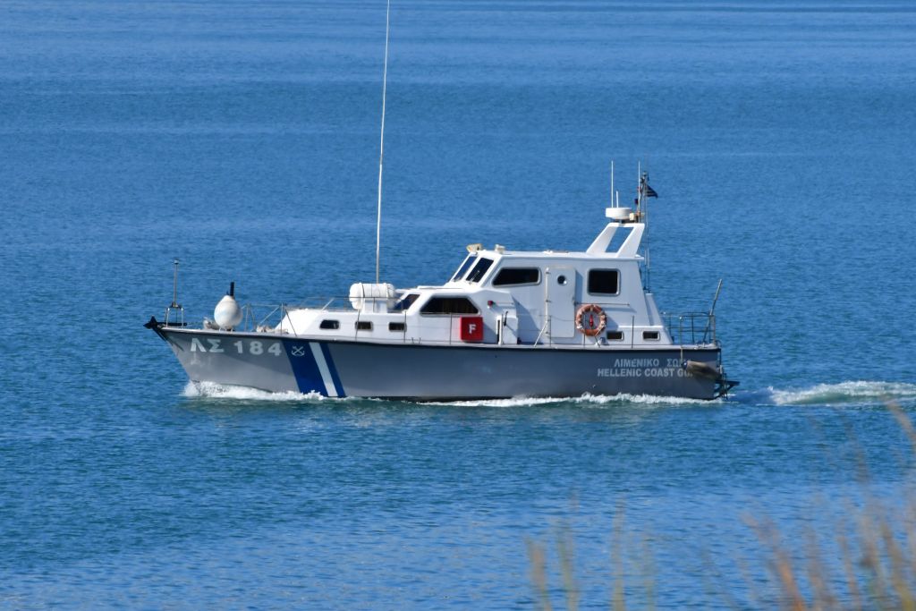 Λιμενικό και Frontex αναζητούν βόρεια της Σάμου λέμβο με 50 μετανάστες