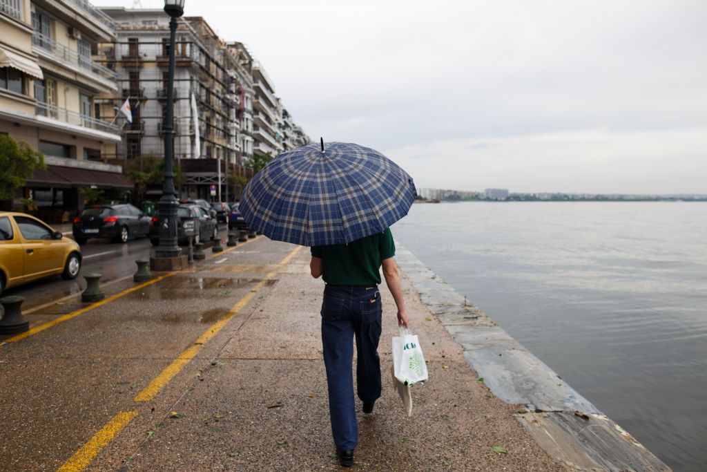 Θεσσαλονίκη: Προβλήματα από τη βροχόπτωση