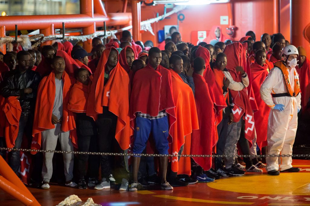 Αυξάνει την οικονομική βοήθεια προς Ισπανία και Μαρόκο η Κομισιόν