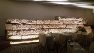 Από ποιο σημερινό ξενοδοχείο περνούσε ο Ηριδανός;