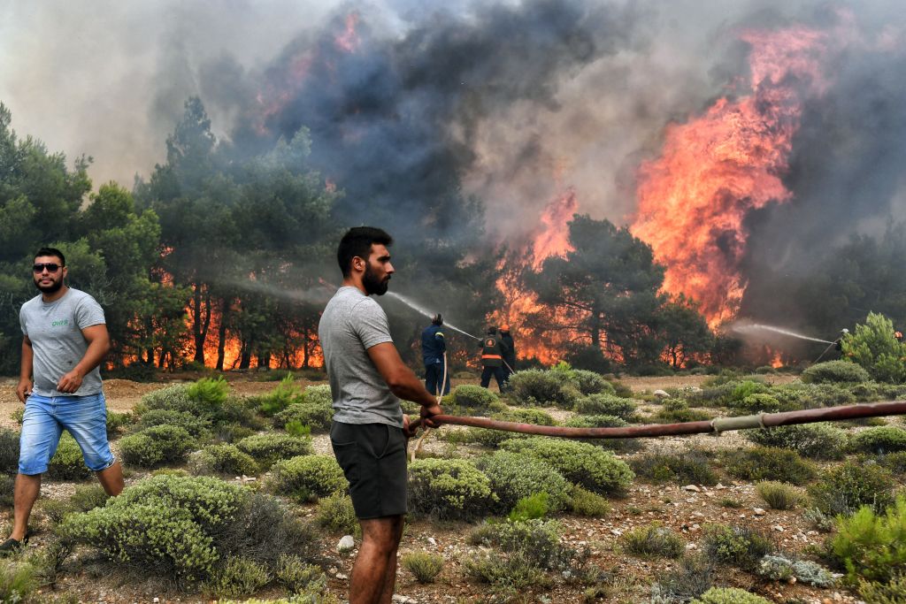 Σε ύφεση η πυρκαγιά στη Ζάκυνθο – Υπό μερικό έλεγχο σε Εύβοια και Πάρο
