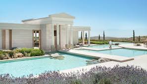 Συμφωνία εξαγοράς του 100% του Amanzoe