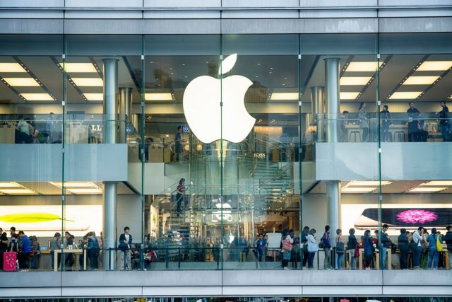 Η αξία της Apple έσπασε το ρεκόρ όλων των εποχών με εκρηκτική άνοδο της μετοχής