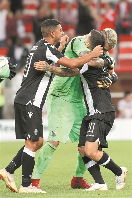 Και τώρα στον δρόμο του οι Αετοί της Μπενφίκα