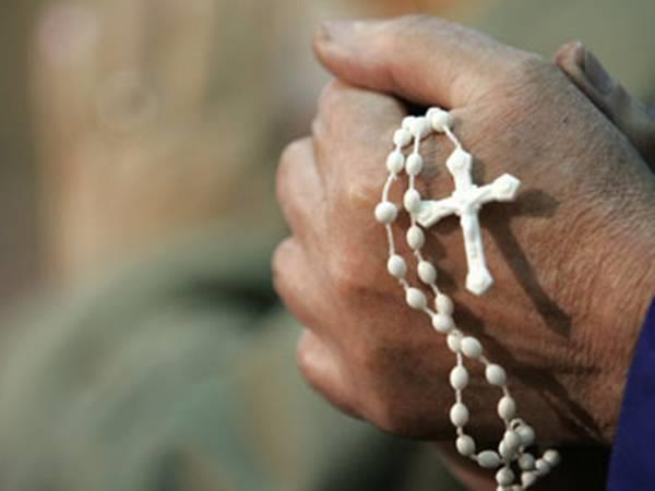 Σοκ: Θύματα βιασμών από ιερείς τουλάχιστον 1.000 παιδιά