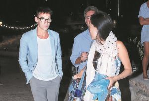 Το χειροποιητο πουλόβερ των 3.500 ευρώ…