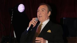 Τόλης Βοσκόπουλος: Στο νοσοκομείο με πρόβλημα υγείας