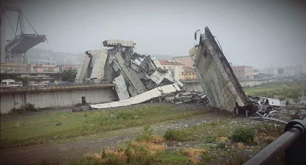 Τα βίντεο από την κατάρρευση της γέφυρας στη Γένοβα