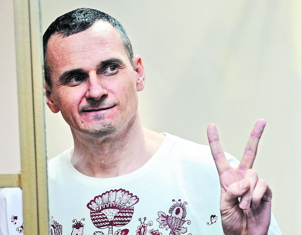 Συνεχίζει την απεργία πείνας ο Ολεγκ Σεντσόφ