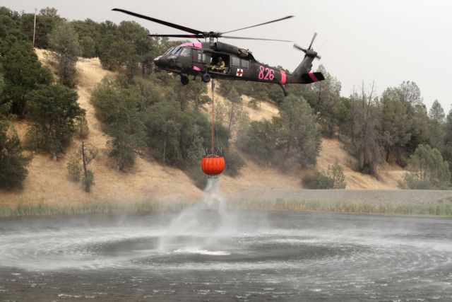 Σύμμαχος ο καιρός στην κατάσβεση στην Καλιφόρνια