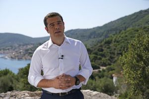 Αλέξης Τσίπρας: Αφήσαμε πίσω μας τις συμπληγάδες