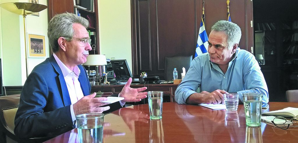 Γιατί περιμένουν τον ανασχηματισμό στη ΝΔ;