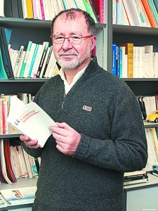 «Η χώρα στο έλεος των αγορών»