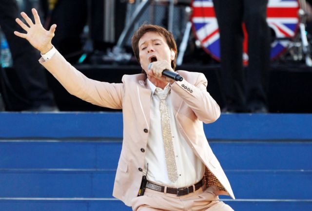 Μεγάλη επιστροφή του Κλιφ Ρίτσαρντ με το δίσκο «Rise Up»