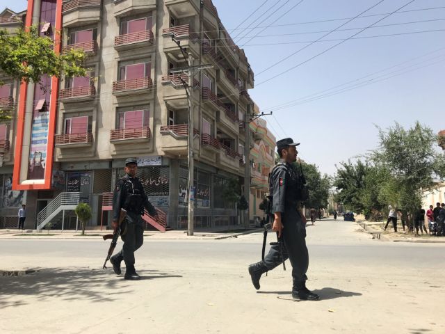Αναθεωρήθηκε ο απολογισμός των νεκρών της επίθεσης στην Καμπούλ