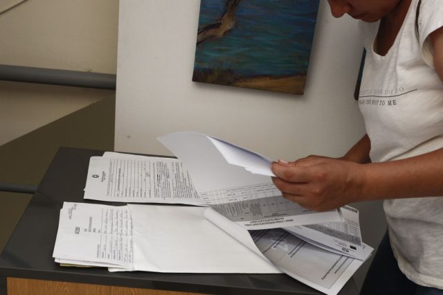 Εκτακτη οικονομική ενίσχυση σε ανασφάλιστους πυροπαθείς την Παρασκευή