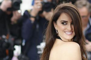 Πενέλοπε Κρουζ: Να μη γυρίσουμε την πλάτη μας στους μετανάστες