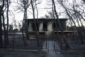 Στις 3.640 έφτασαν οι αιτήσεις των πυροπαθών