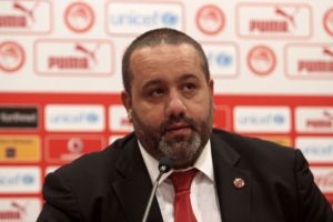 Ο Καραπαπάς εύχεται «Καλή Χρονιά»