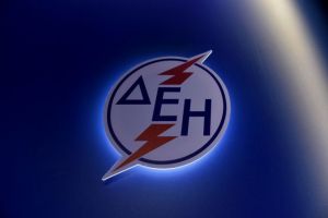 …και η ΔΕΗ στην πρίζα