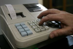 Έφοδος και έλεγχοι της εφορίας στη Μύκονο